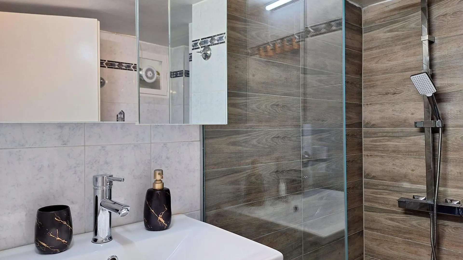 Cozy Apartment In The City Center Thessaloniki