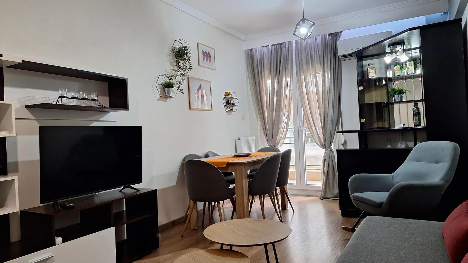Cozy Apartment In The City Center Thessaloniki